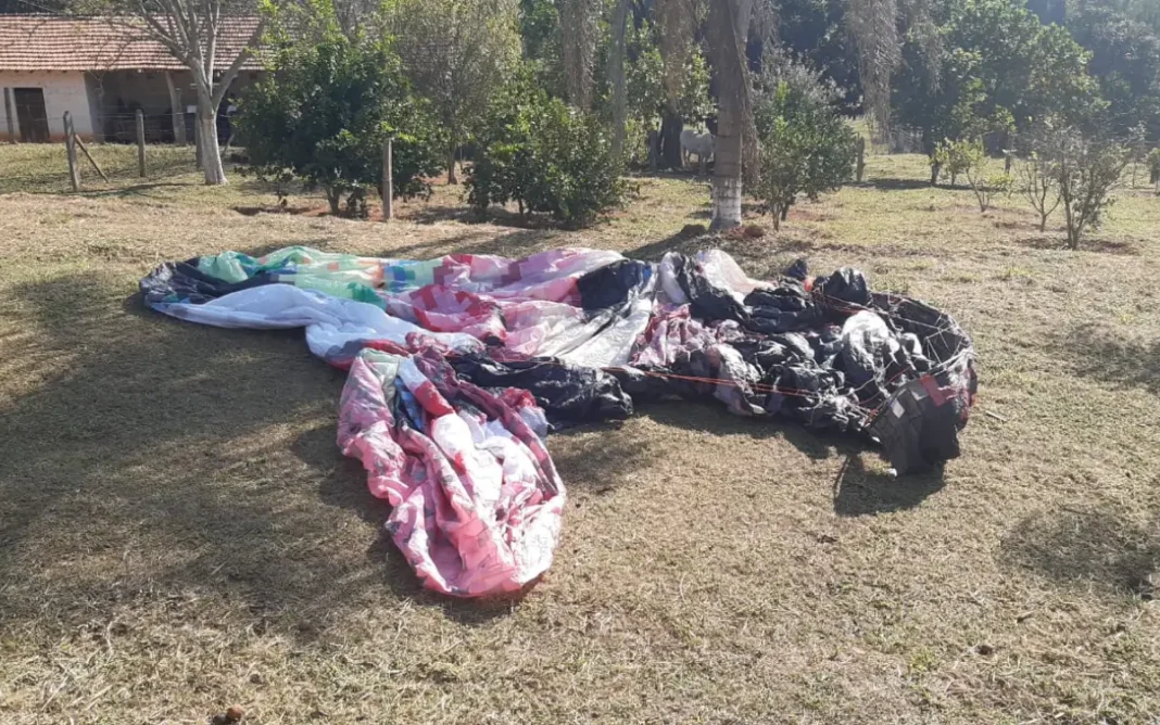 Guarda Civil Municipal apreende balão que caiu em chácara no Bom Retiro