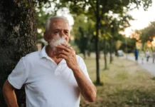 SUS oferece tratamento gratuito para quem quer parar de fumar