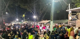 Feira Noturna do Posto de Monta terá música e troca de figurinhas da Copa nesta quinta