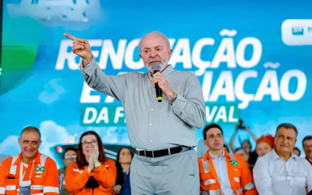 Lula diz que não aceitou usar tornozeleira quando foi preso porque não é pombo-correio