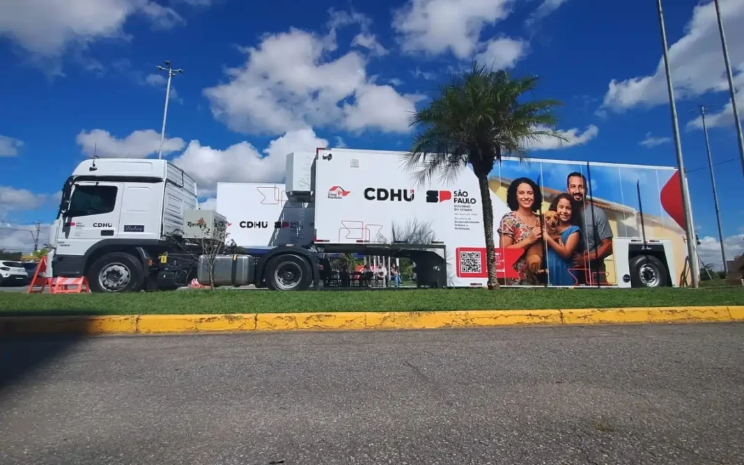 CDHU Móvel chega a Bragança Paulista com atendimento direto à população