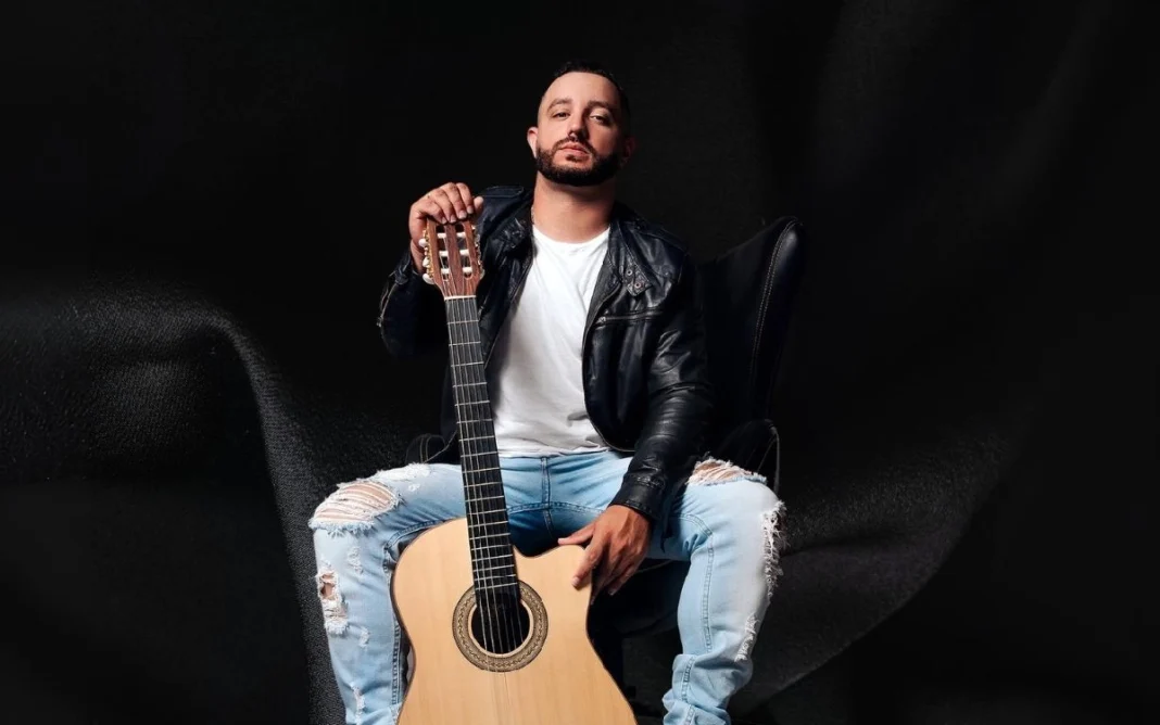 Feira Noturna do Posto de Monta acontece nesta quinta (31) com show de Nicolas Fornari