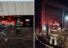 Galpão é destruído por fogo em carvoaria, e bombeiros evitam propagação das chamas