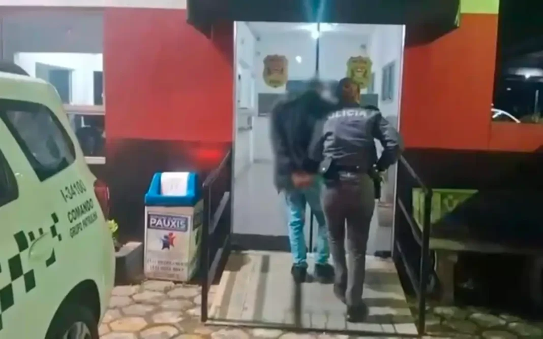 Vítima é ferida com garrafa quebrada em Bragança Paulist agressor é preso por tentativa de feminicídio