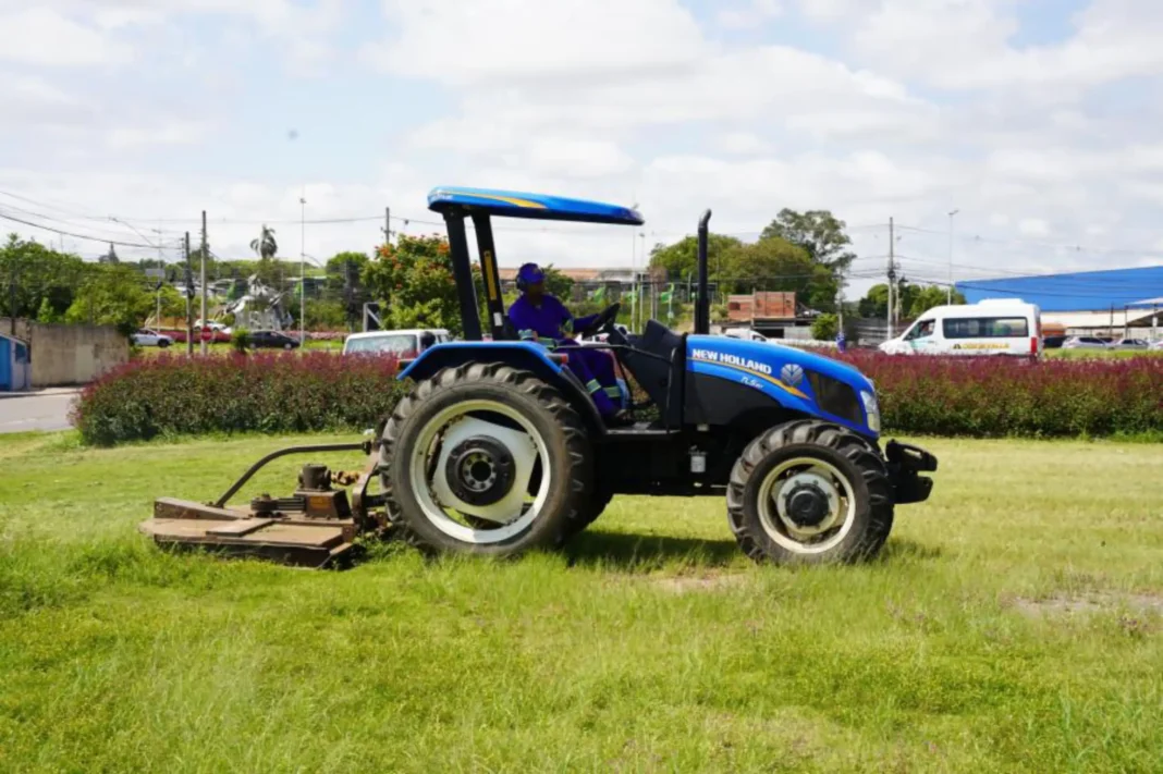 Prefeitura apresenta avanços importantes nos serviços de tapa-buraco e roçada