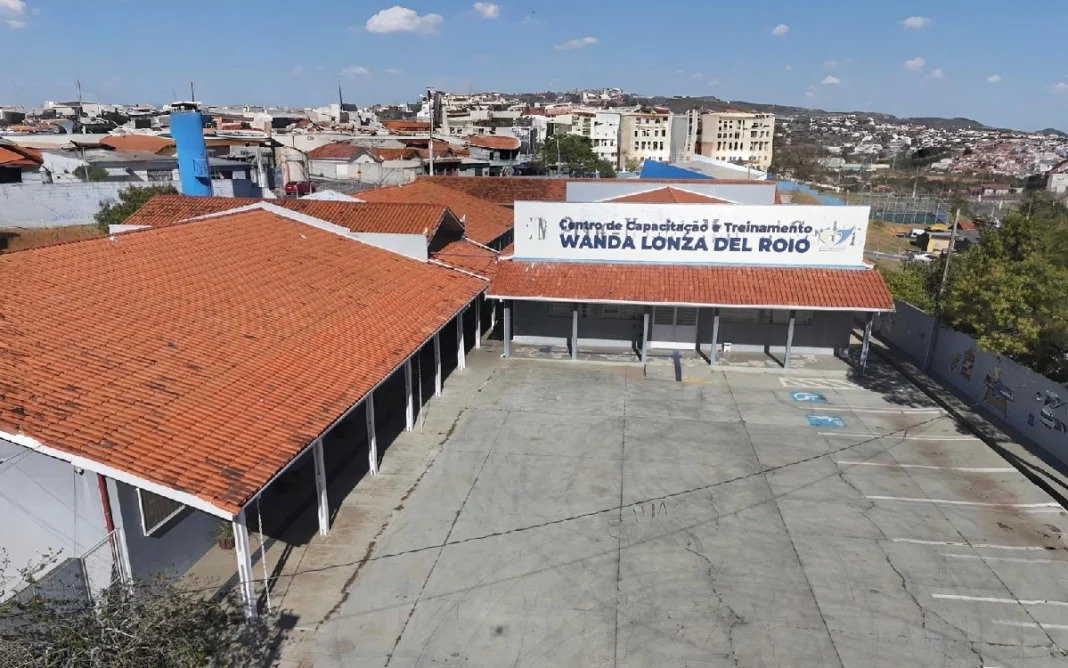 Bragança Paulista amplia qualificação com curso prático de E-Commerce e mais de 140 vagas abertas