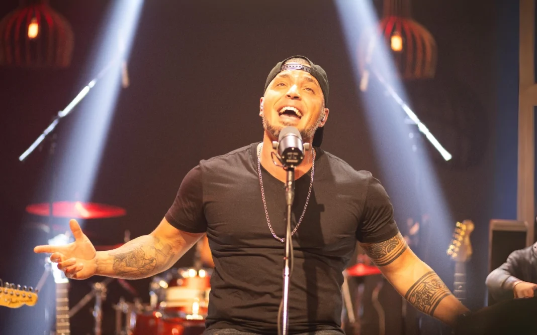 Feira Noturna do Posto de Monta tem edição nesta quinta com show de Michael Matt