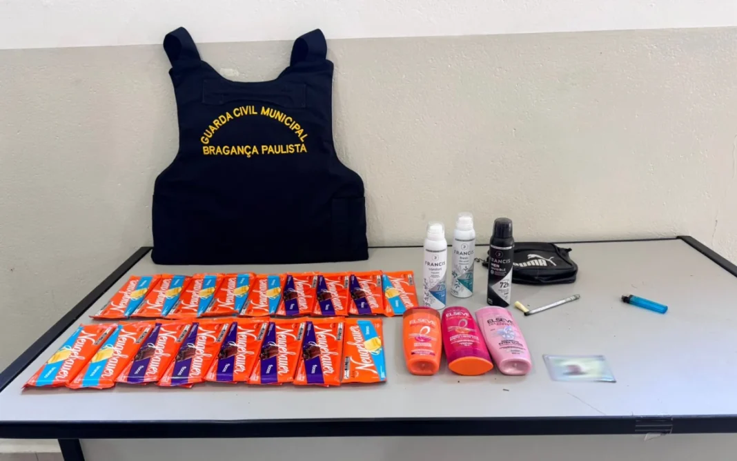 Homem é detido após furto em supermercado na Vila Bianchi, em Bragança Paulista