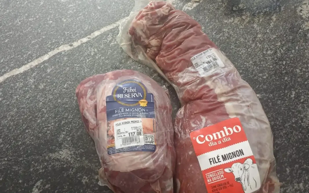 Homem é detido após tentativa de furto e ato obsceno em supermercado