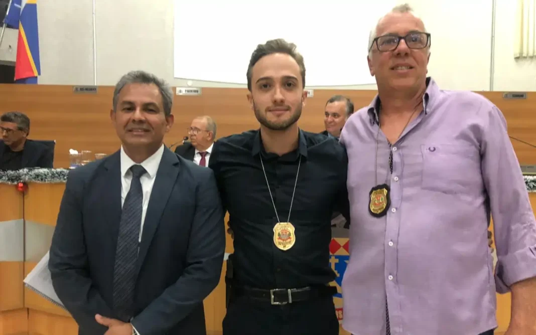 Jovem investigador da Polícia Civil é homenageado na Câmara