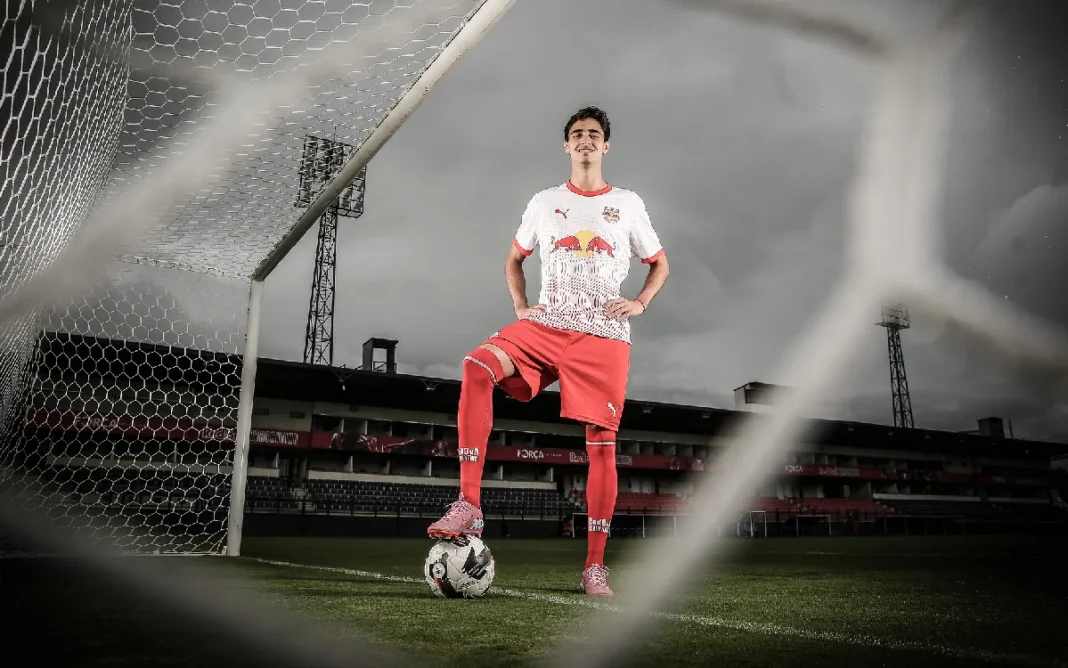 Bragantino acerta a contratação de Rodriguinho, ex-São Paulo