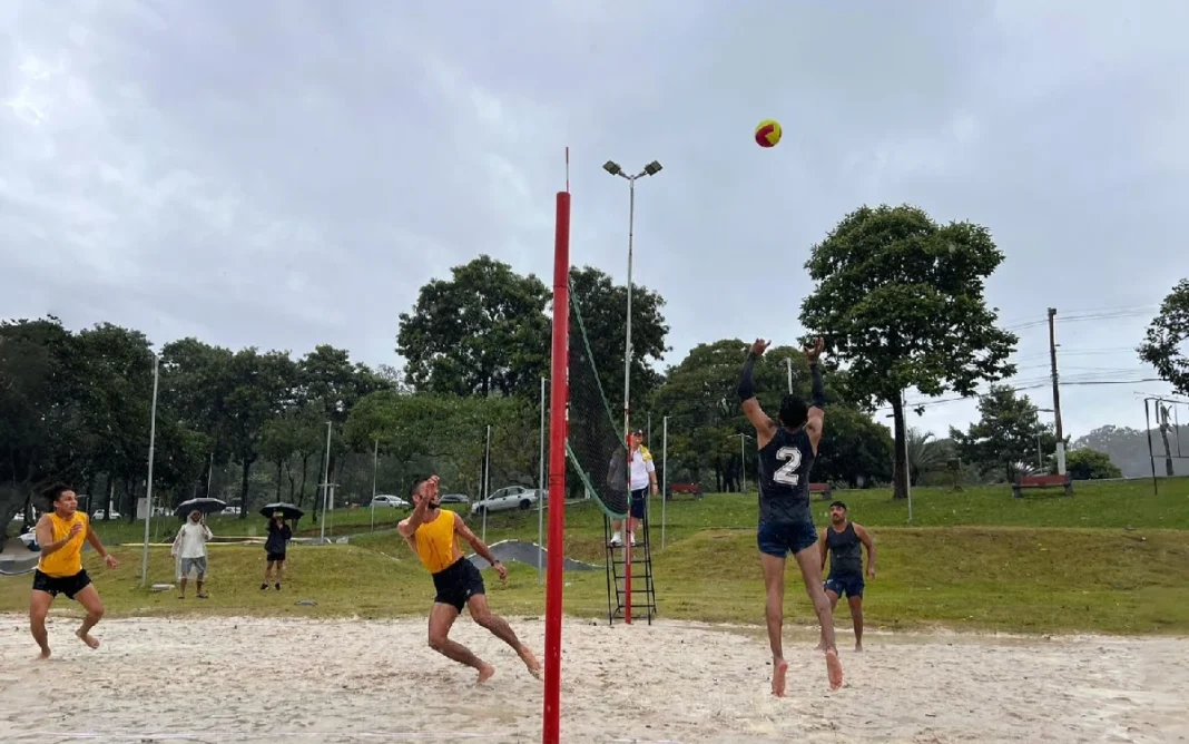 Festival de Verão terá disputas de vôlei de areia no Lago do Taboão neste fim de semana