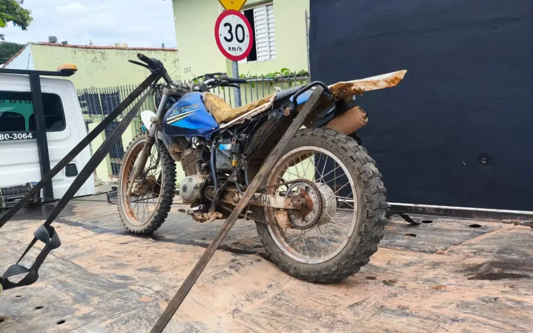 Moto furtada em Minas Gerais é recuperada em Joanópolis