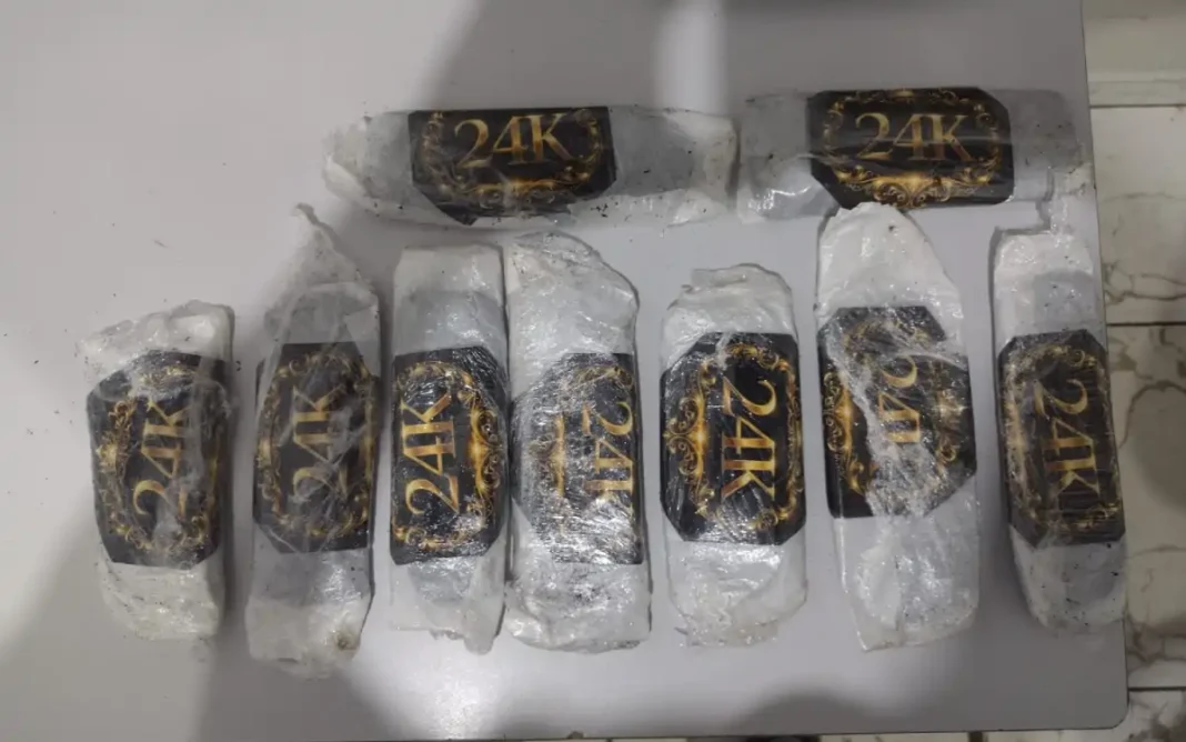 Viagem romântica termina em prisão após PRF achar droga no estepe