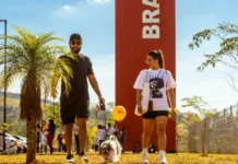 Bragança Shopping promove Desfile Pet com feira de adoção