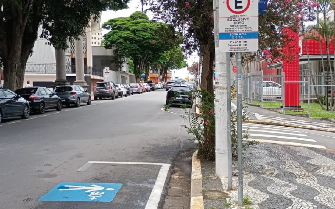 Fiscalização em vagas especiais aumenta em Bragança Paulista