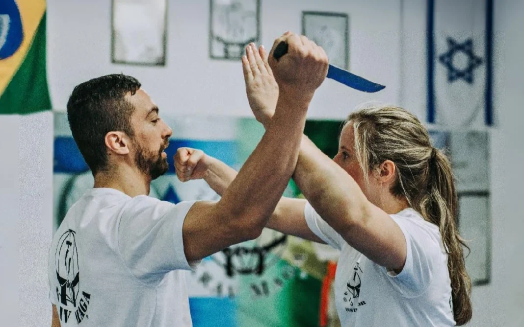 Krav Maga oferece treinos gratuitos de defesa pessoal para mulheres em Bragança Paulista