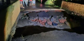 Ponte cede após chuva intensa em Bragança Paulista