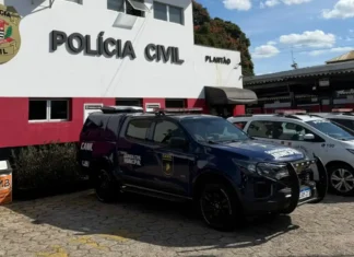 Condutor com sinais de embriaguez causa acidente e fica preso por não pagar fiança