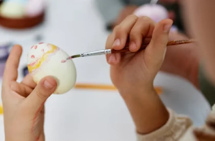 Oficina de Gesso de Páscoa gratuita agita o Bragança Shopping neste domingo
