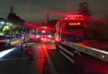 Duas pessoas ficam feridas após acidente; motorista abandona local e perde placa