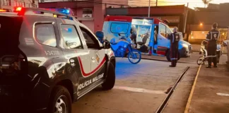 Homem é encontrado esfaqueado e socorrido em estado grave em Atibaia