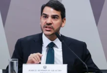 Senado rejeita indicação de Jorge Messias ao STF por 42 votos a 34