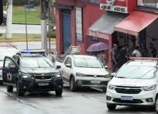 Violência: menor é alvo de ameaça com faca dentro de salão comercial