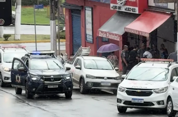 Violência: menor é alvo de ameaça com faca dentro de salão comercial