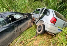 Acidente entre dois carros mobiliza equipes do SAMU em rodovia