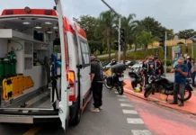 Acidente entre moto e carro é registrado na Avenida dos Imigrantes