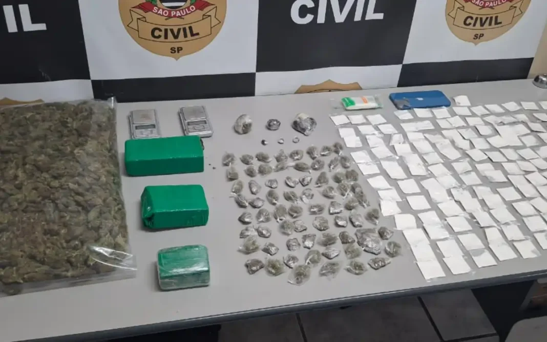 DISE desmonta ponto de armazenamento de drogas no Cidade Planejada III