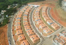 Famílias recebem casas próprias após duas décadas de espera em Bragança Paulista