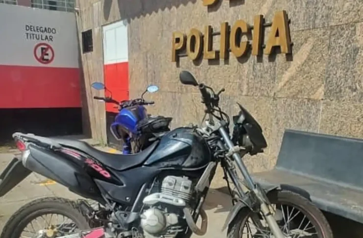 Homem é preso por receptação e fraude documental com motocicleta em Bom Jesus dos Perdões