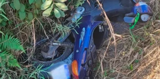Homem fica ferido após acidente com motocicleta em estrada rural