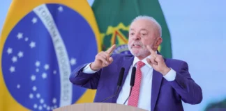 Lula assina decreto que reforça regras para redes sociais e big techs no Brasil