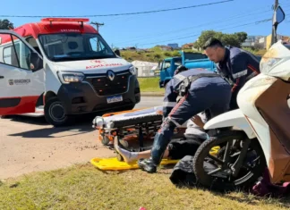 Motociclista e garupa ficam feridas após queda de moto na Rodovia Capitão Barduíno