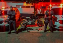 Polícia Militar prende dois por receptação e recupera moto furtada
