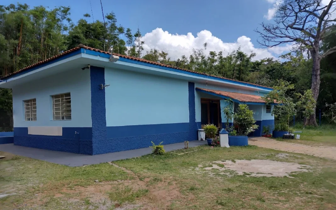 Prefeitura avalia ampliação de escola no Agudo dos Frias e implantação de creche