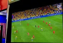 Bragança Shopping transmite jogos da Seleção Brasileira em painel de LED e promove troca de figurinhas