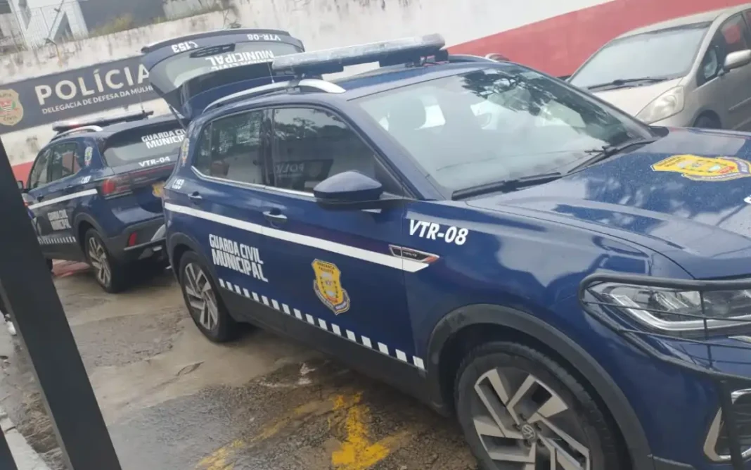 Homem é preso por descumprimento de medida protetiva após perseguição a vítima
