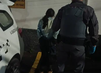 Homem é socorrido com faca cravada na nuca e suspeita é presa em Socorro