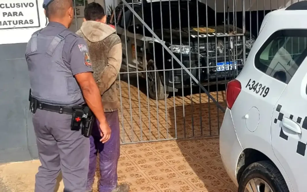 Homem procurado por roubo é capturado pela Polícia Militar em Joanópoli