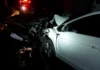 Motociclista fica prensado entre dois veículos e sofre ferimentos graves em acidente