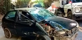 Motorista perde controle e colide contra caminhão no acostamento da SP-360
