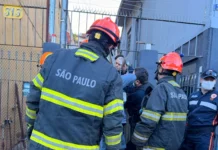 Mulher fica ferida após queda de escada e ficar transfixada por lança de portão em Bragança Paulista