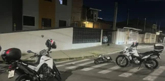 Fuga termina com suspeito preso após cair dentro de casa durante cerco policial