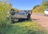 Capotamento deixa duas pessoas feridas na Rodovia Alkindar Monteiro Junqueira
