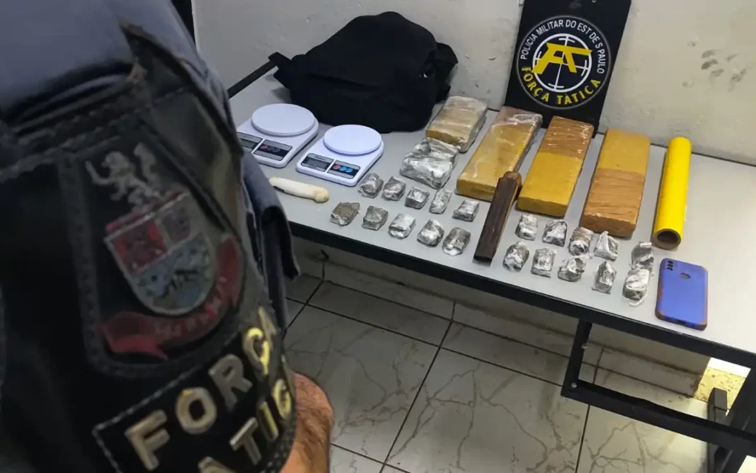 CASAL É DETIDO POR TRÁFICO DE DROGAS NO BAIRRO GREEN PARK EM BRAGANÇA PAULISTA