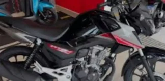 Criminosos furtam motocicleta em frente à Energisa, em Bragança Paulista